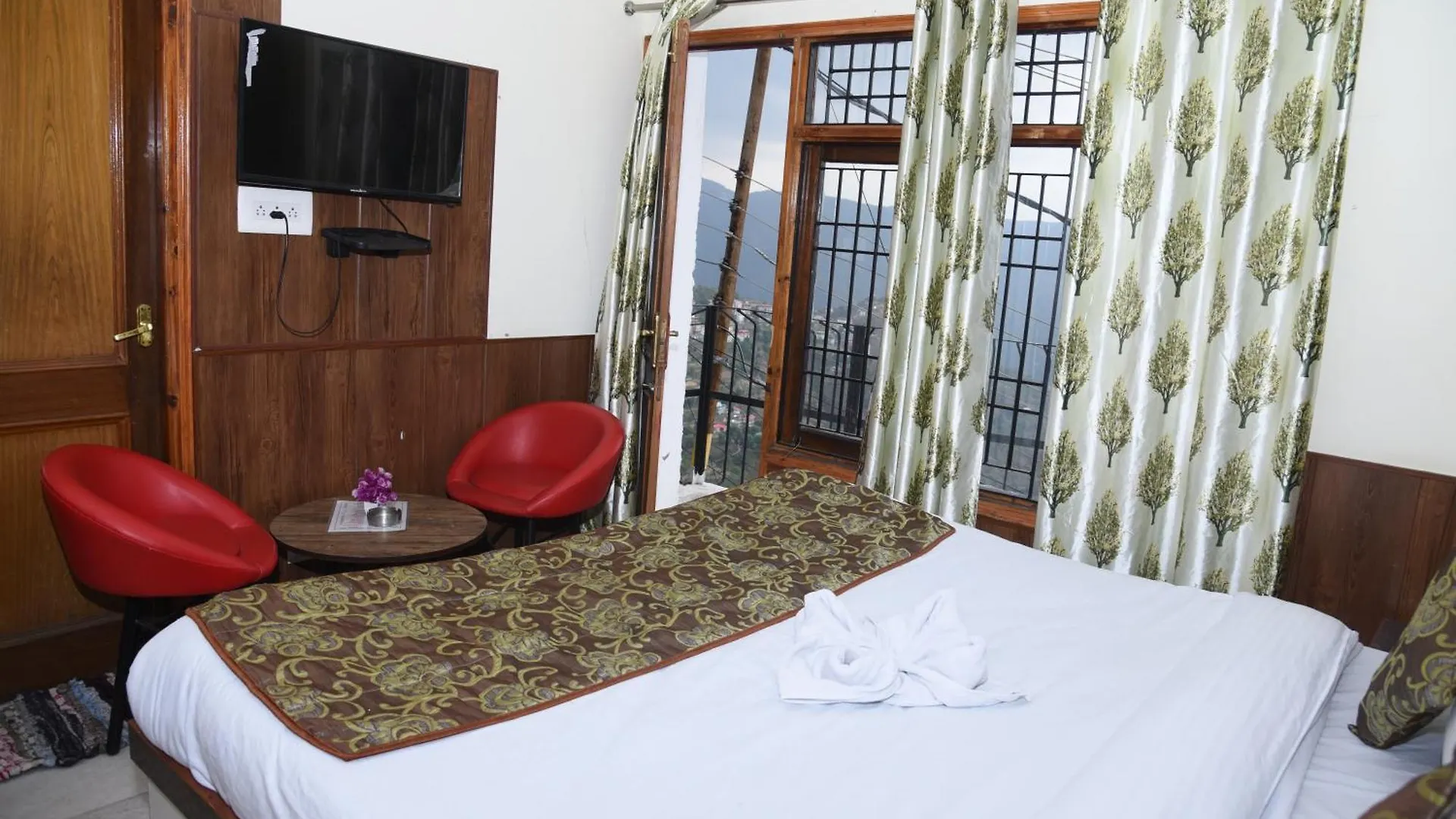 Bed & Breakfast Shimla Heights Valley View Retreat