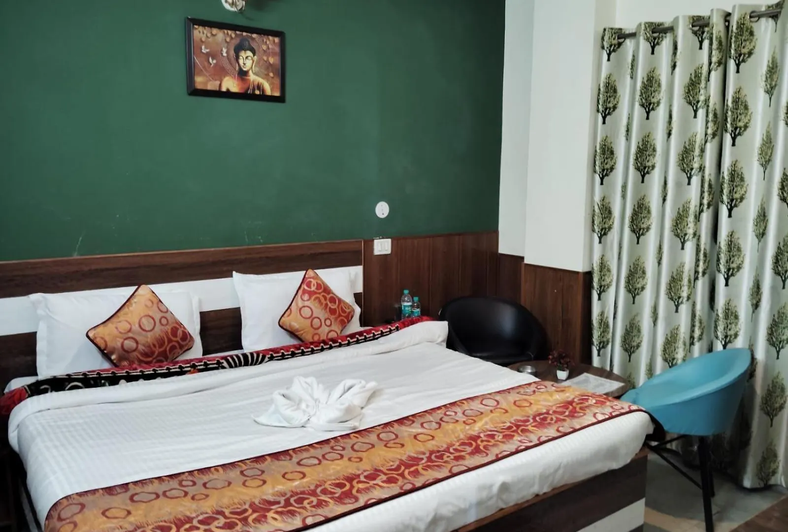 Shimla Heights Valley View Retreat